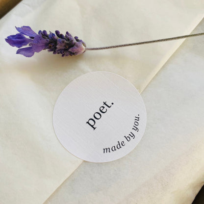 Round white label with &