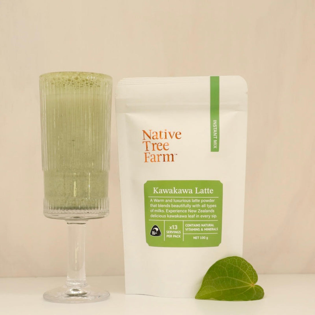 A packet of Kawakawa Latte powder with Kawakawa, Horopito, Māunka and Matcha. 